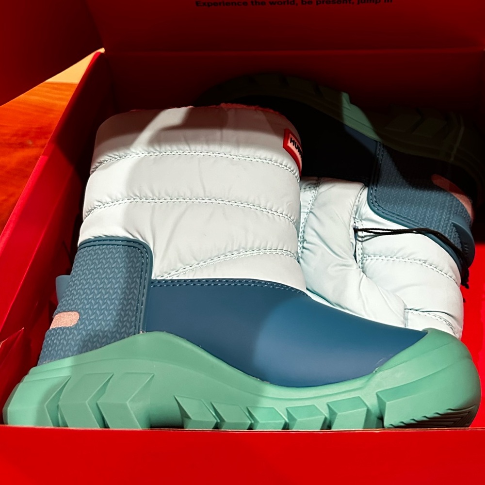 HUNTER BRAND NEW Blue and Green Kids Snow Boots